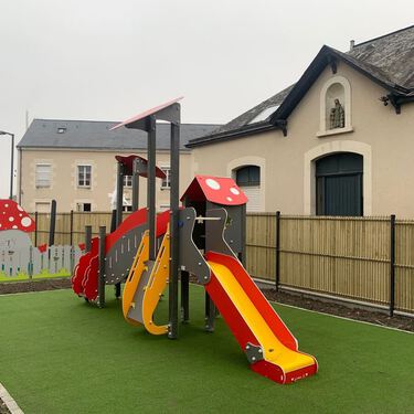 toboggan aire de jeux extérieure